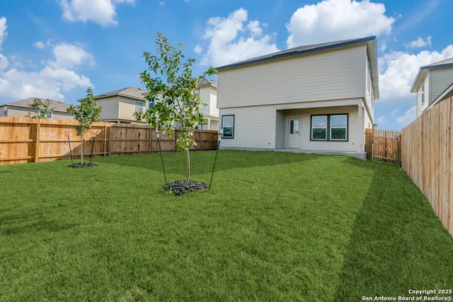 $2,650 | 6011 Bowie Mountain, San Antonio, TX 78245