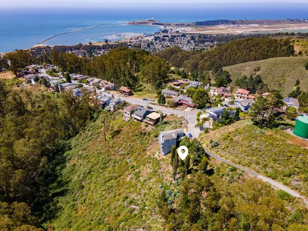 $200,000 | 124 Dolphine Avenue, Half Moon Bay, CA 94019