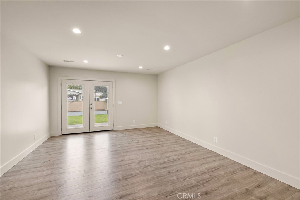 443 South Devon Road Orange, CA 92868 - Photo 5 of 11