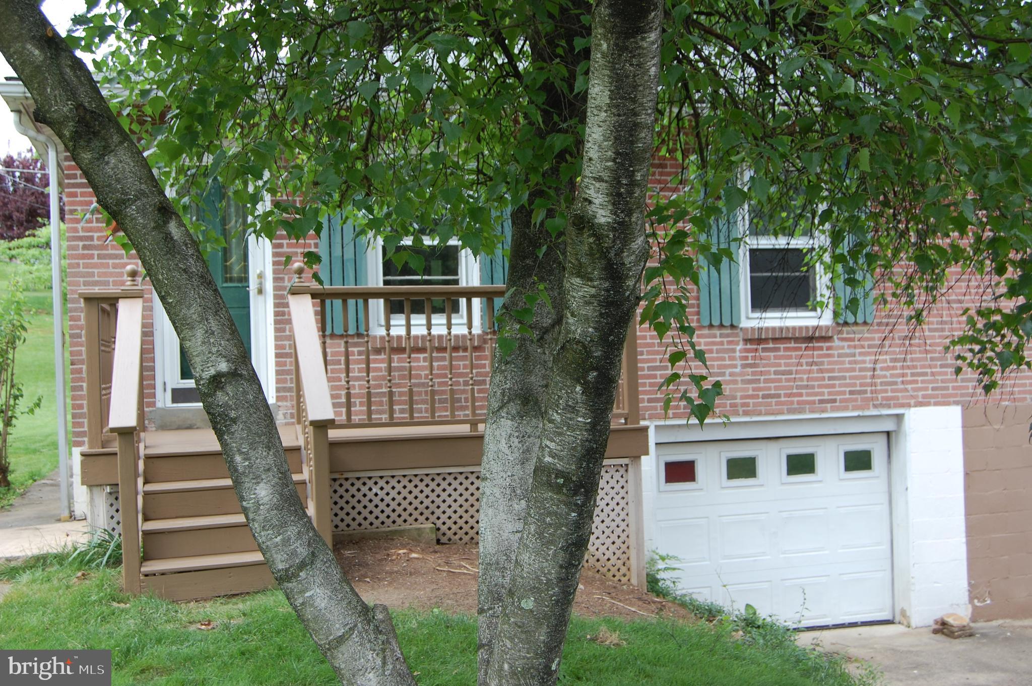 33 Montrose Boulevard Reading, PA 19607 - Photo 3 of 21 Gallery Image 3