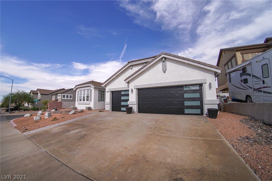 108 Milicity Road Henderson, NV 89012 - Photo 3 of 34 Gallery Image 3