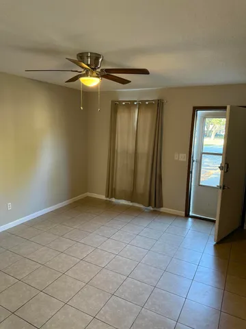 a view of empty room with window