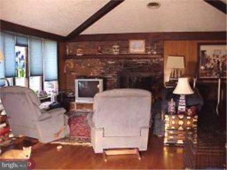 1207 Manoa Road Wynnewood, PA 19096 - Photo 2 of 6 Gallery Image 2