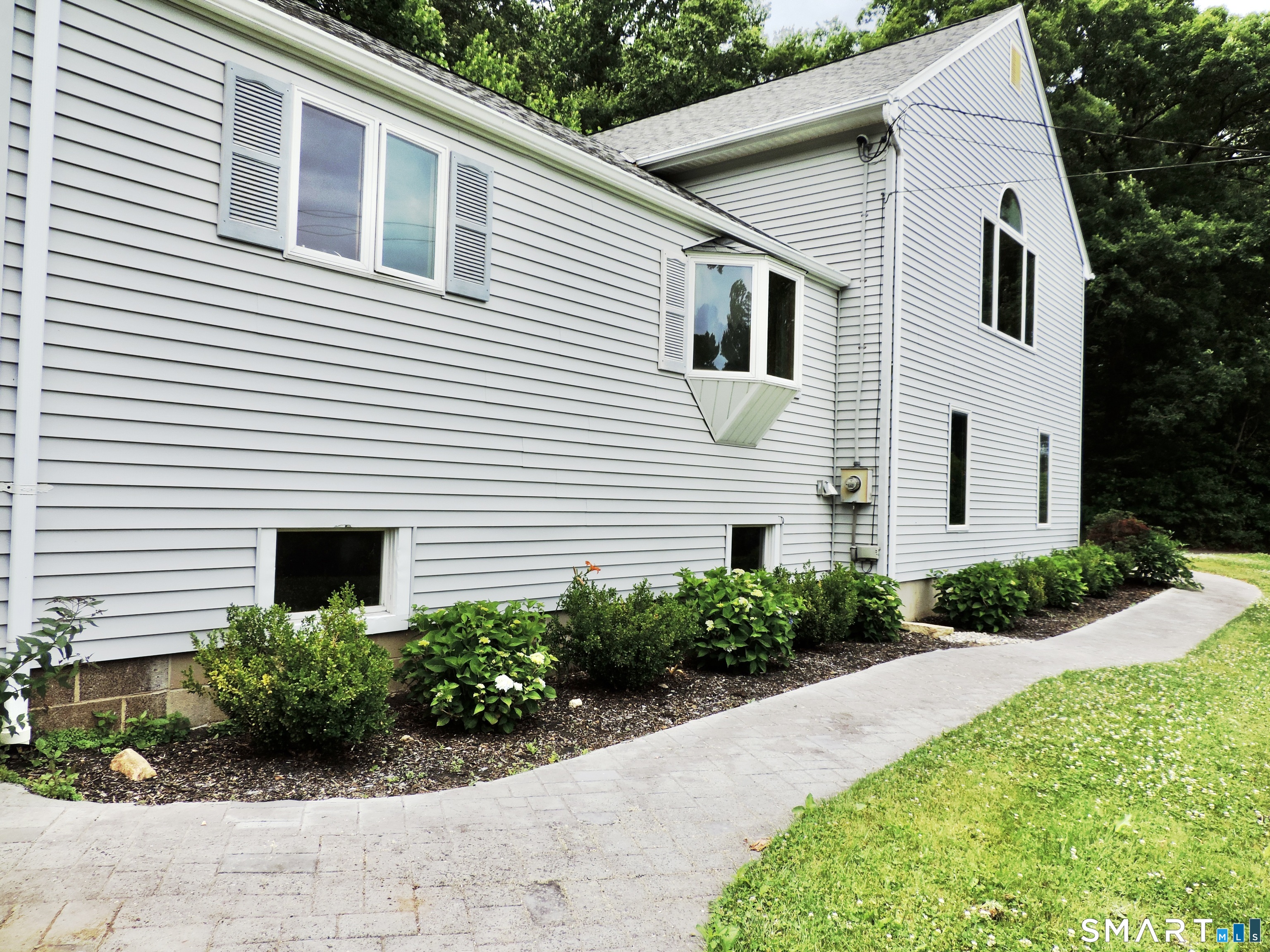 20 Bailey Road East Haddam, CT 06423 - Photo 4 of 37 Beautiful Landscaping out front