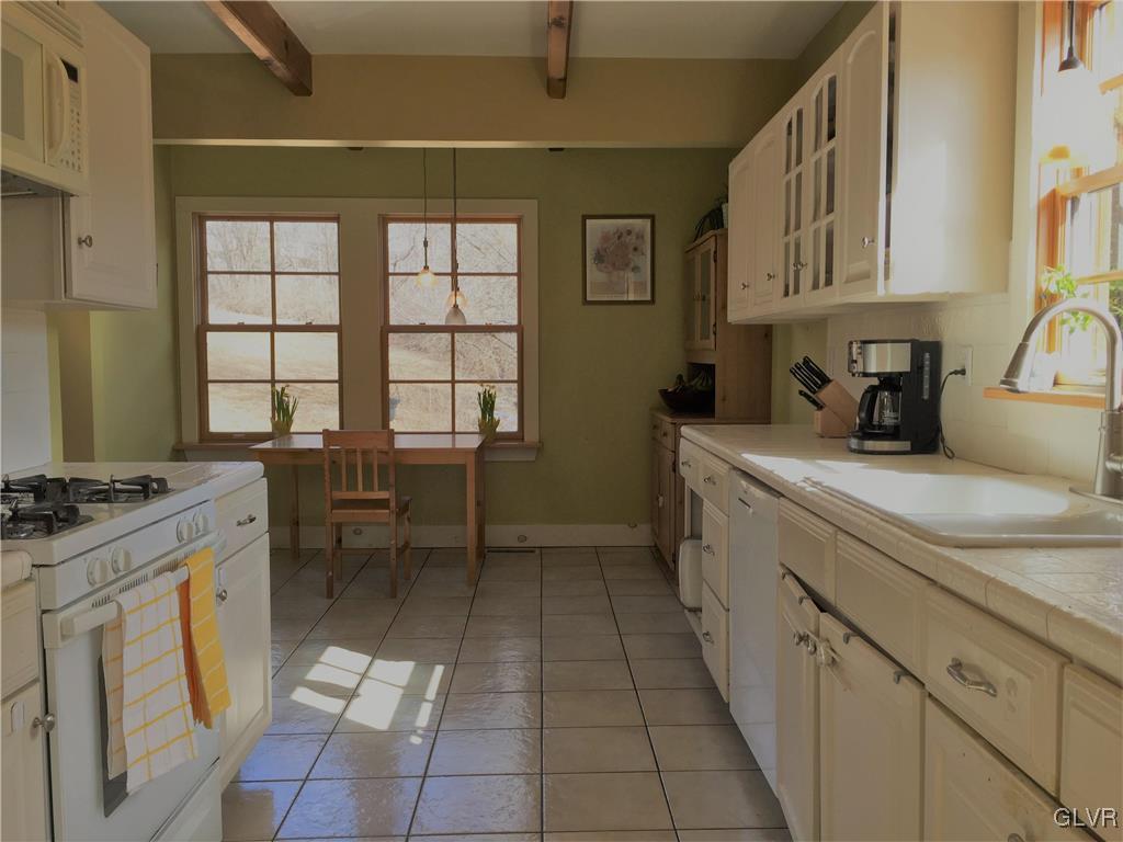1859 Dinkey Road Lehighton, PA 18235 - Photo 7 of 33 Gallery Image 7