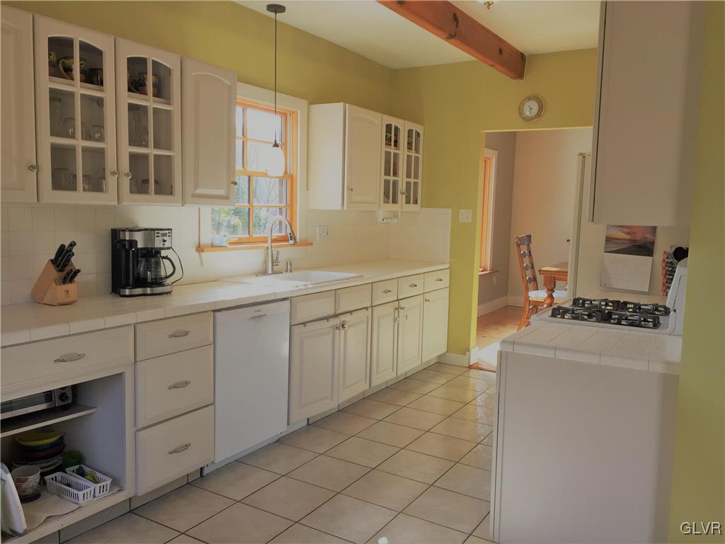 1859 Dinkey Road Lehighton, PA 18235 - Photo 10 of 33 Gallery Image 10