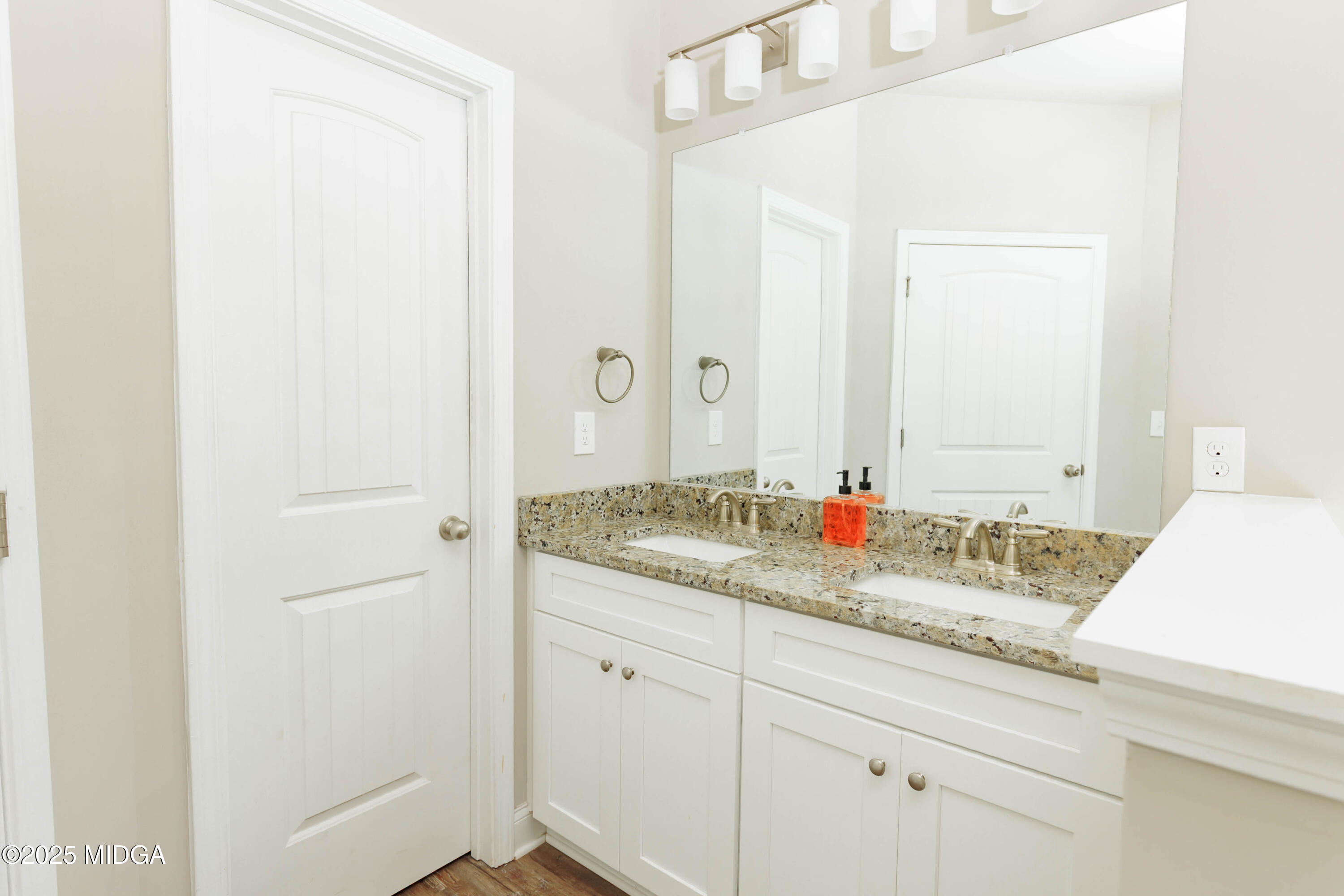 1737 Hopewell Road Forsyth, GA 31029 - Photo 16 of 27 oneonetwo (5 of 9)