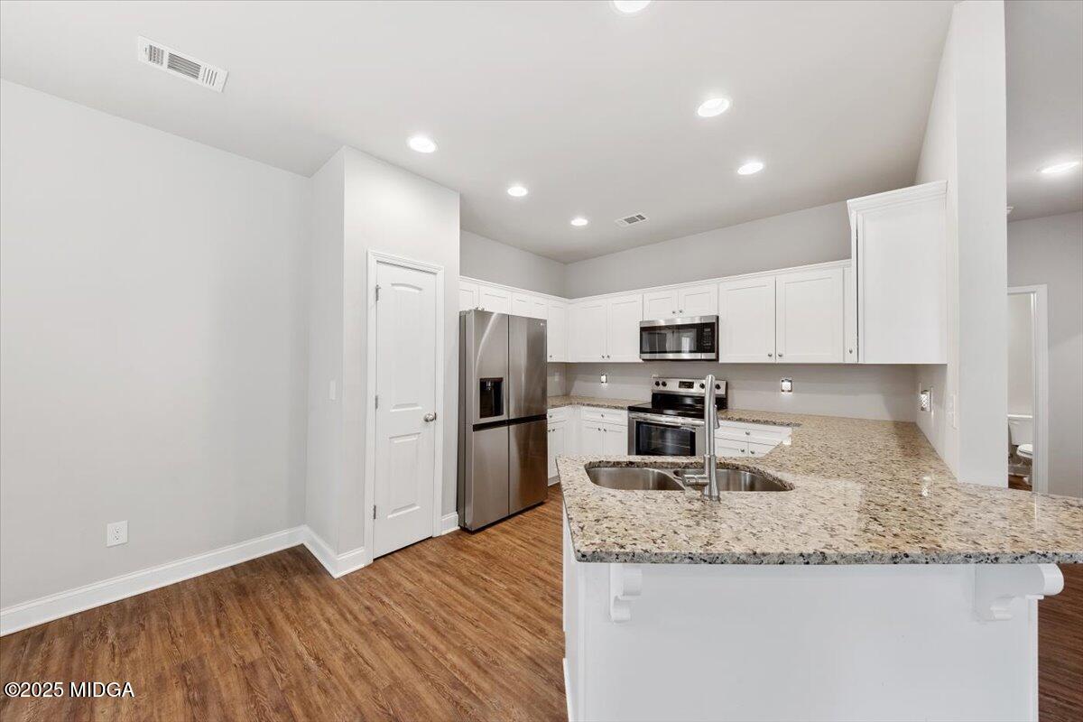1737 Hopewell Road Forsyth, GA 31029 - Photo 7 of 27 7