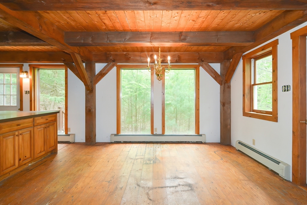 317 Fowler Road Northbridge, MA 01534 - Photo 15 of 40