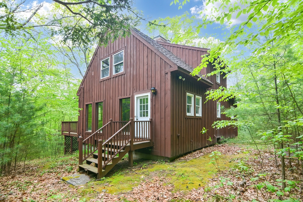 317 Fowler Road Northbridge, MA 01534 - Photo 19 of 40