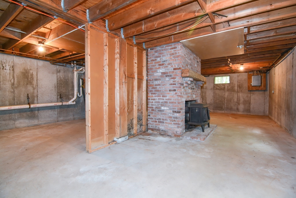 317 Fowler Road Northbridge, MA 01534 - Photo 35 of 40