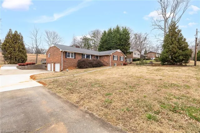 $409,900 | 1175 Whispering Pines Drive, Kernersville, NC 27284