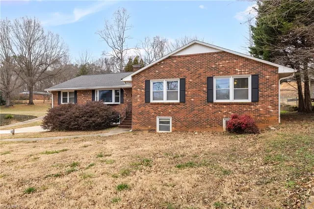 $409,900 | 1175 Whispering Pines Drive, Kernersville, NC 27284
