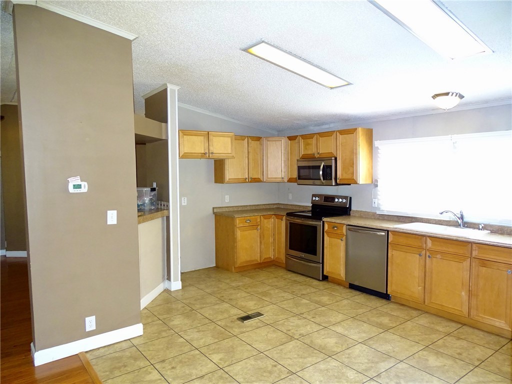 309 Guyton Road Pelzer, SC 29669 - Photo 7 of 23