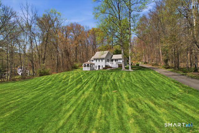 408 Maromas Road Middletown, CT 06457 - Photo 8 of 34
