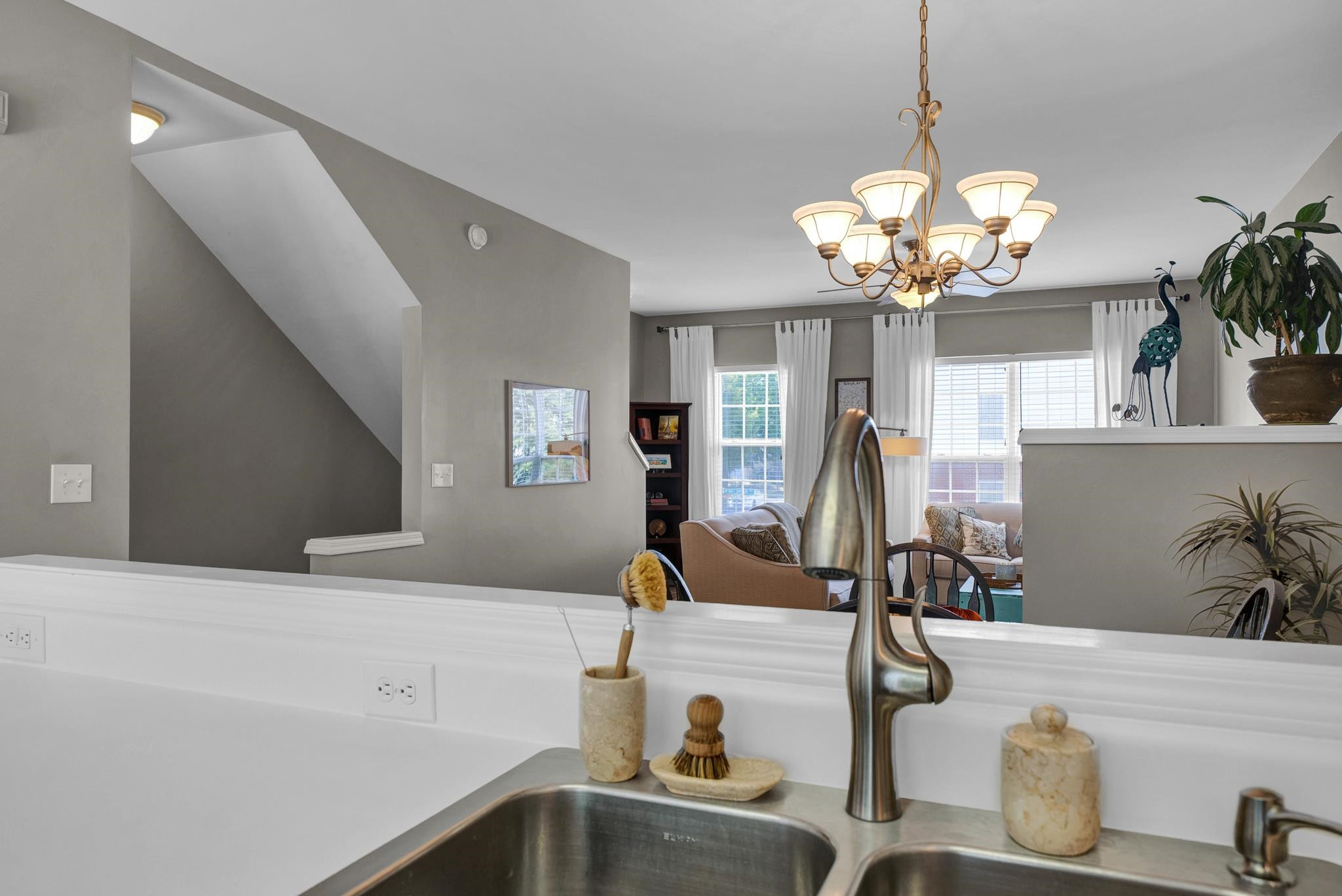 4920 Wyatt Brook Way Raleigh, NC 27609 - Photo 9 of 28 Photo 9