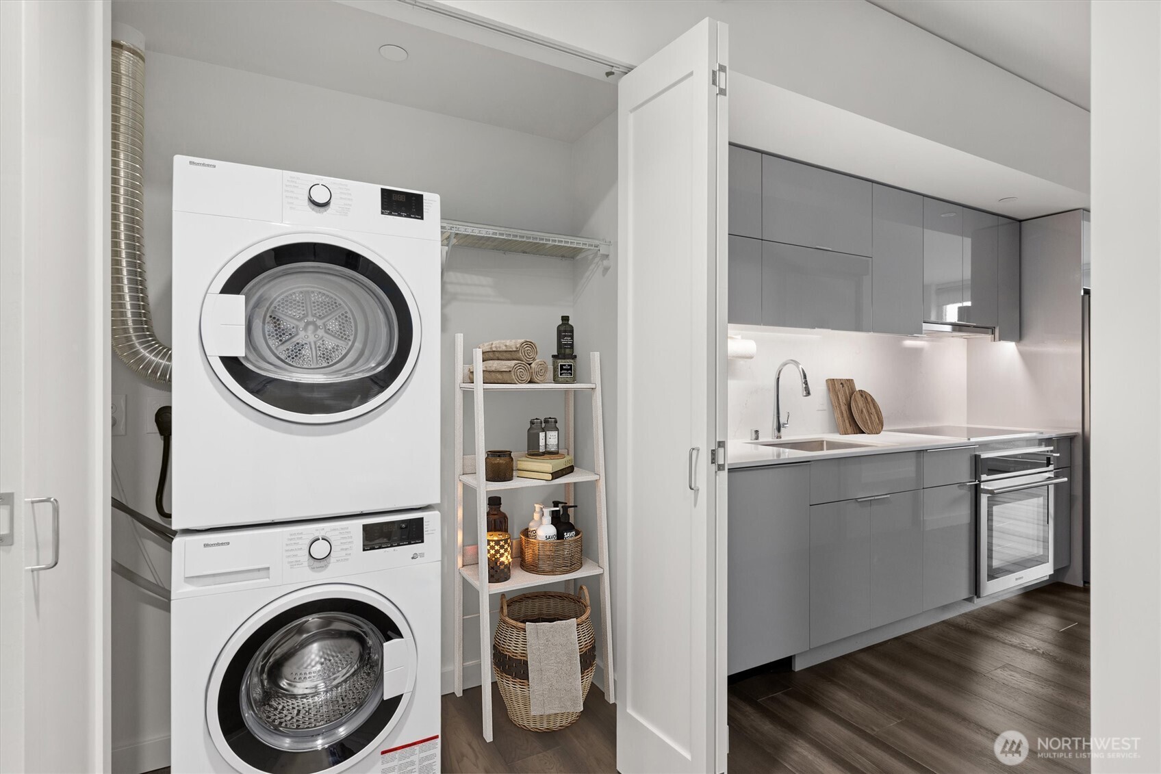 450 South Main Street, Unit 506 Seattle, WA 98104 - Photo 15 of 39