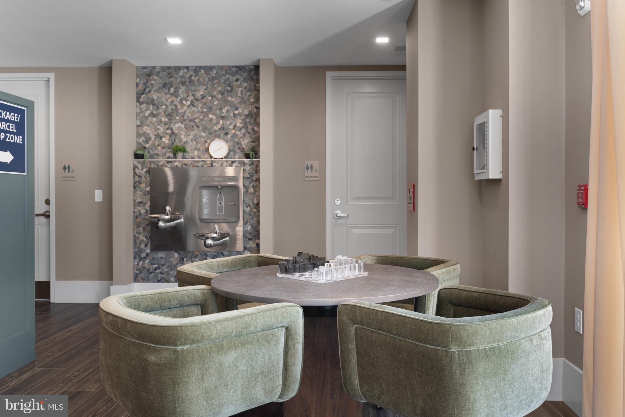 78 Old Mill Bottom Road North, Unit 409 Annapolis, MD 21409 - Photo 18 of 43 Community Lounge