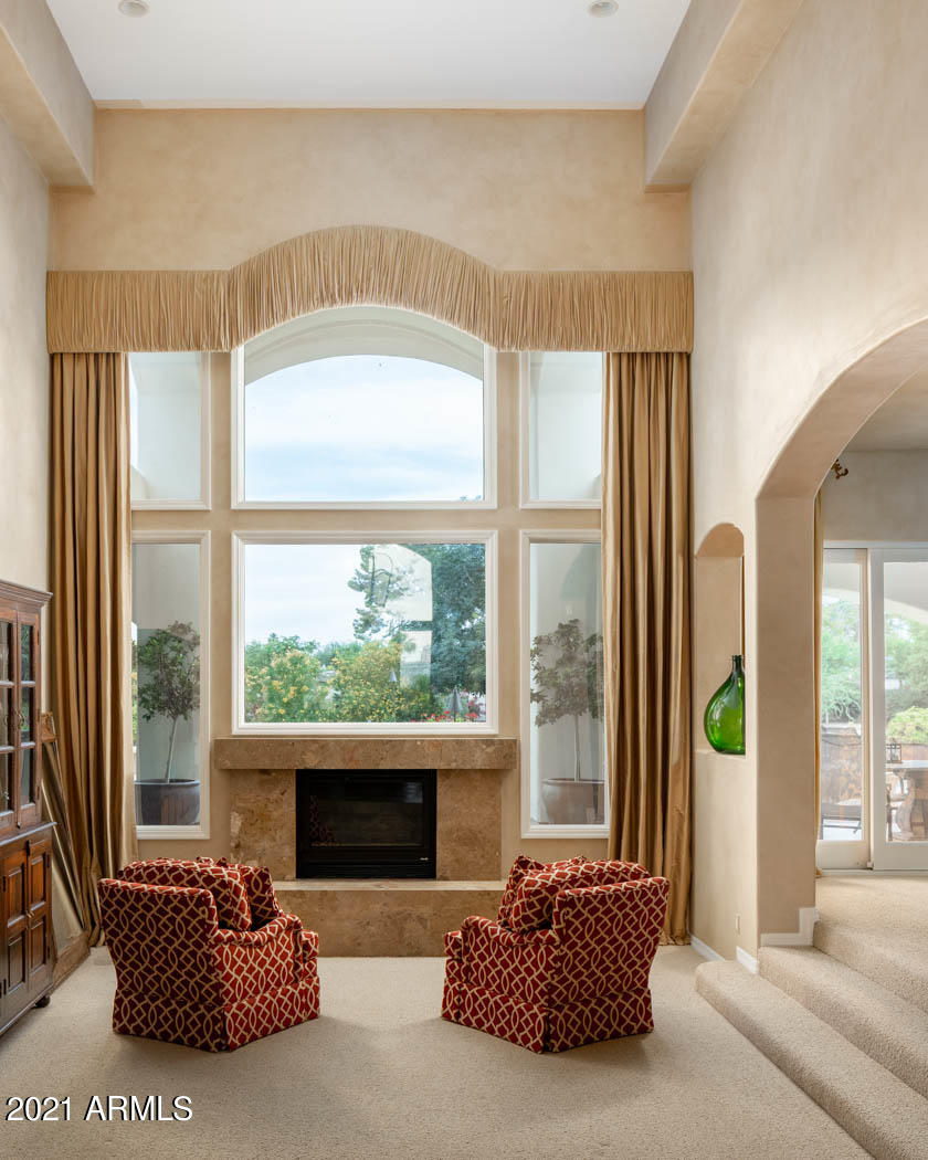 7475 East Jackrabbit Road Scottsdale, AZ 85250 - Photo 12 of 31 12 Master Sitting Room