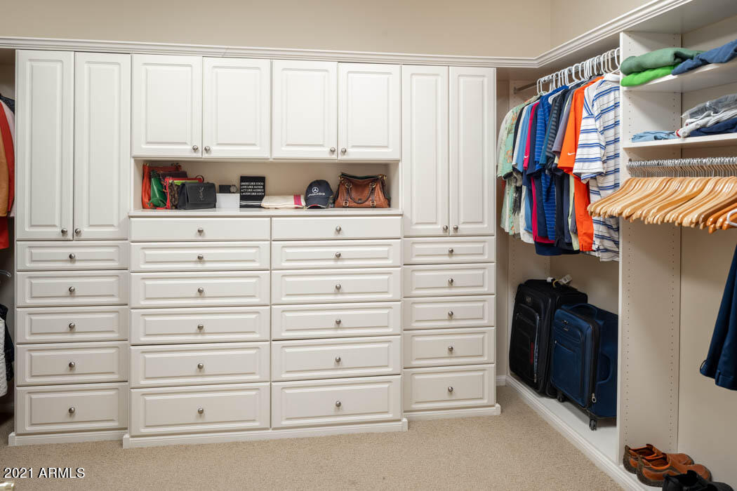 7475 East Jackrabbit Road Scottsdale, AZ 85250 - Photo 15 of 31 15 Master Closet