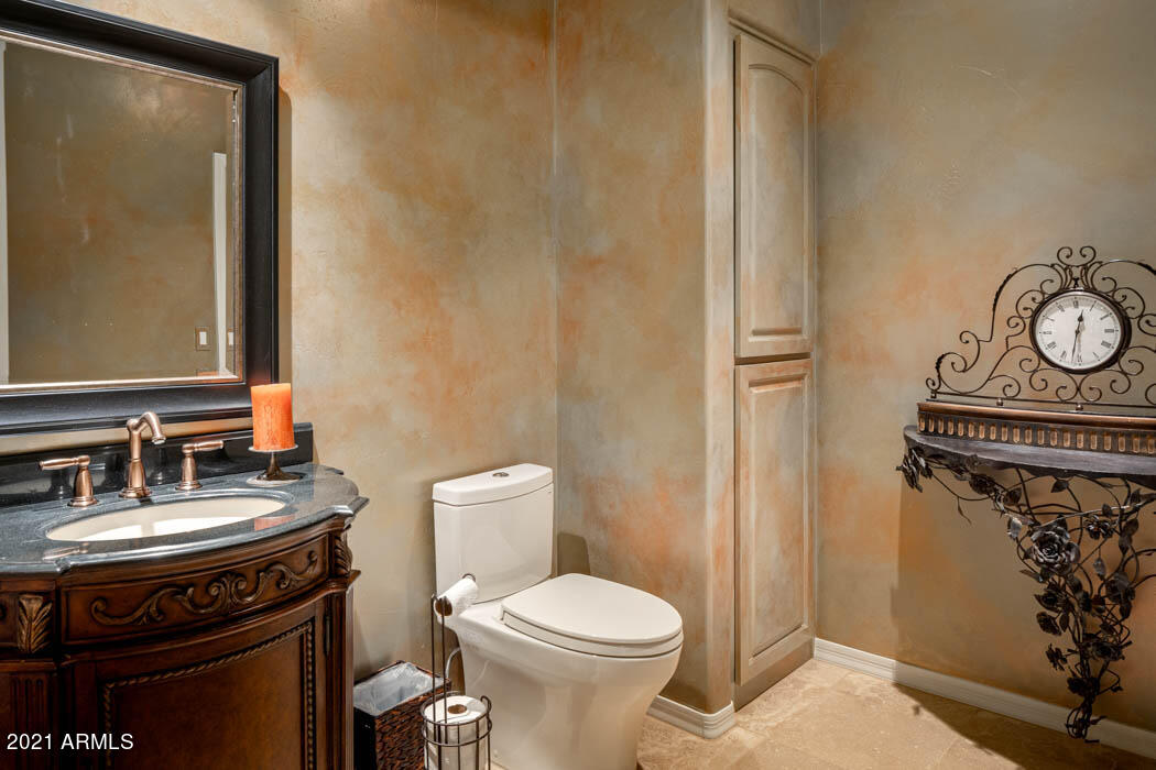 7475 East Jackrabbit Road Scottsdale, AZ 85250 - Photo 16 of 31 16 Powder Bath