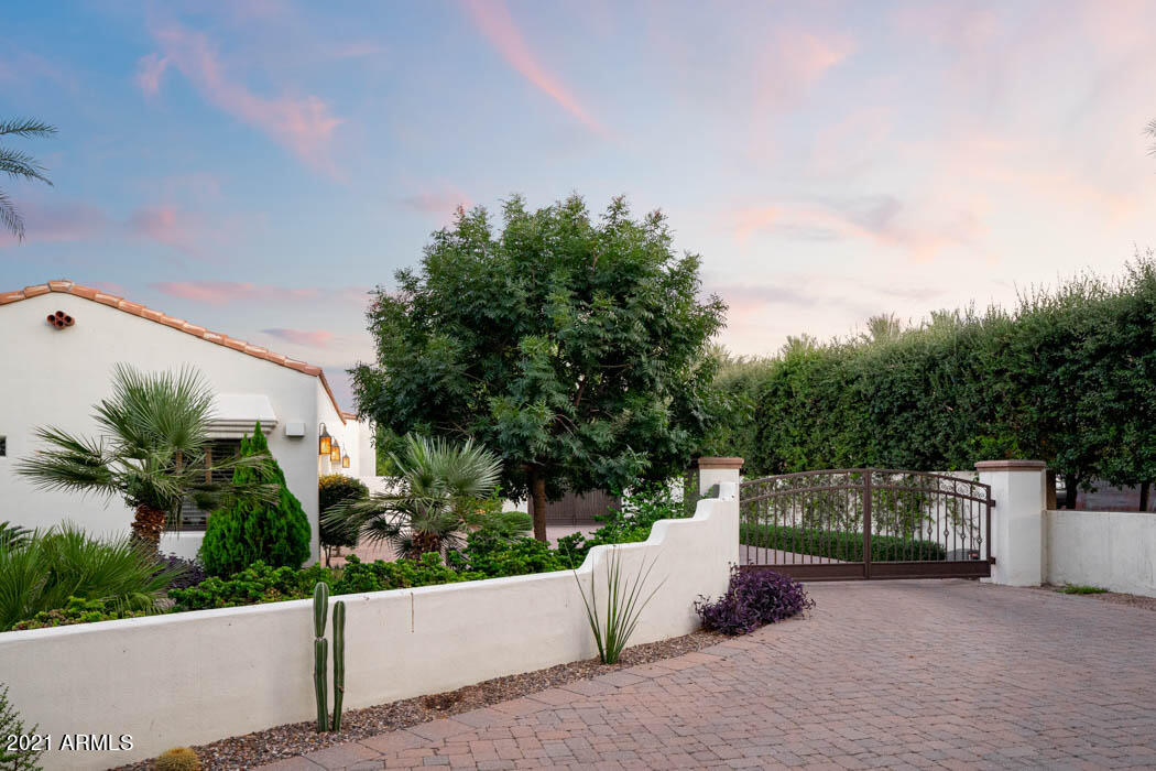 7475 East Jackrabbit Road Scottsdale, AZ 85250 - Photo 28 of 31 28 Motor Court