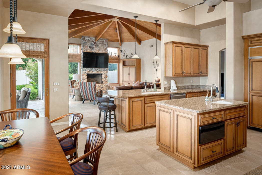 7475 East Jackrabbit Road Scottsdale, AZ 85250 - Photo 9 of 31 08 Kitchen