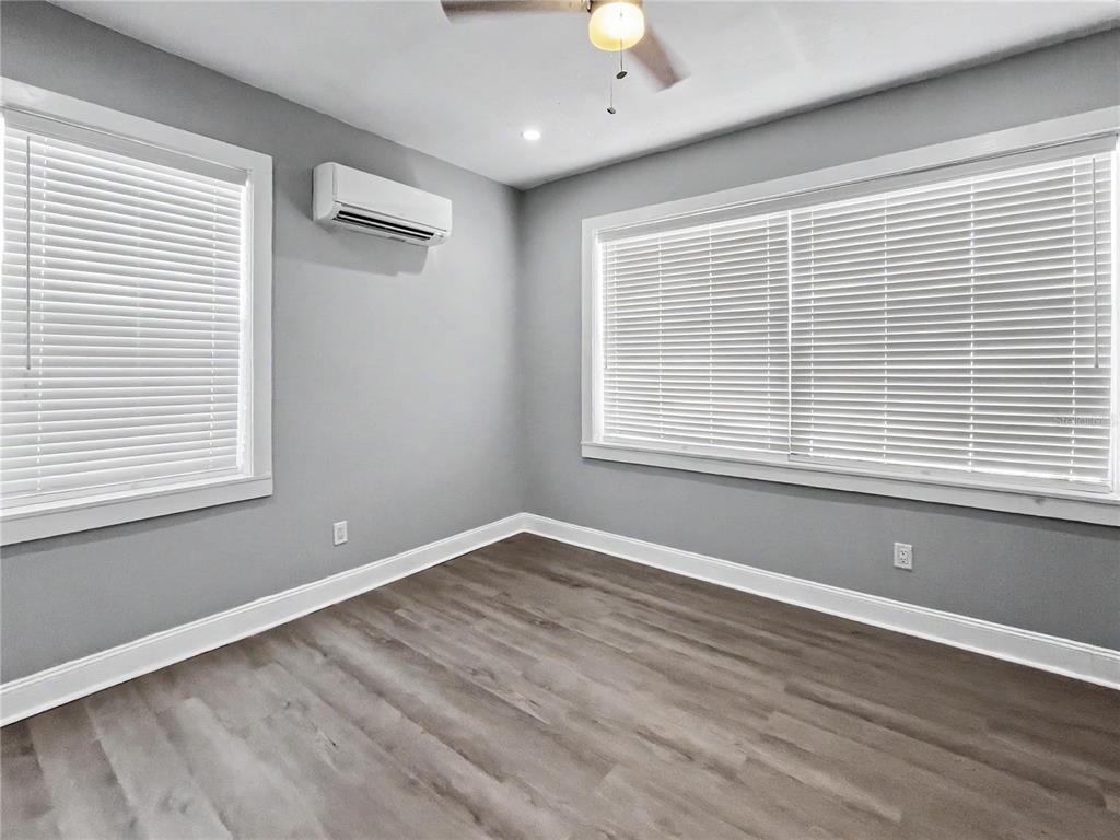 408 Armada Road South, Unit 2 Venice, FL 34285 - Photo 6 of 8