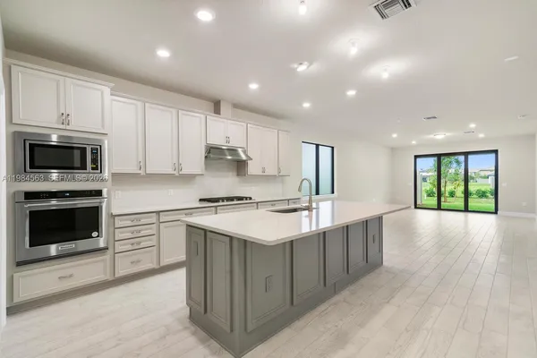 $4,000 | 8185 Tailshot Court, Lake Worth, FL 33467