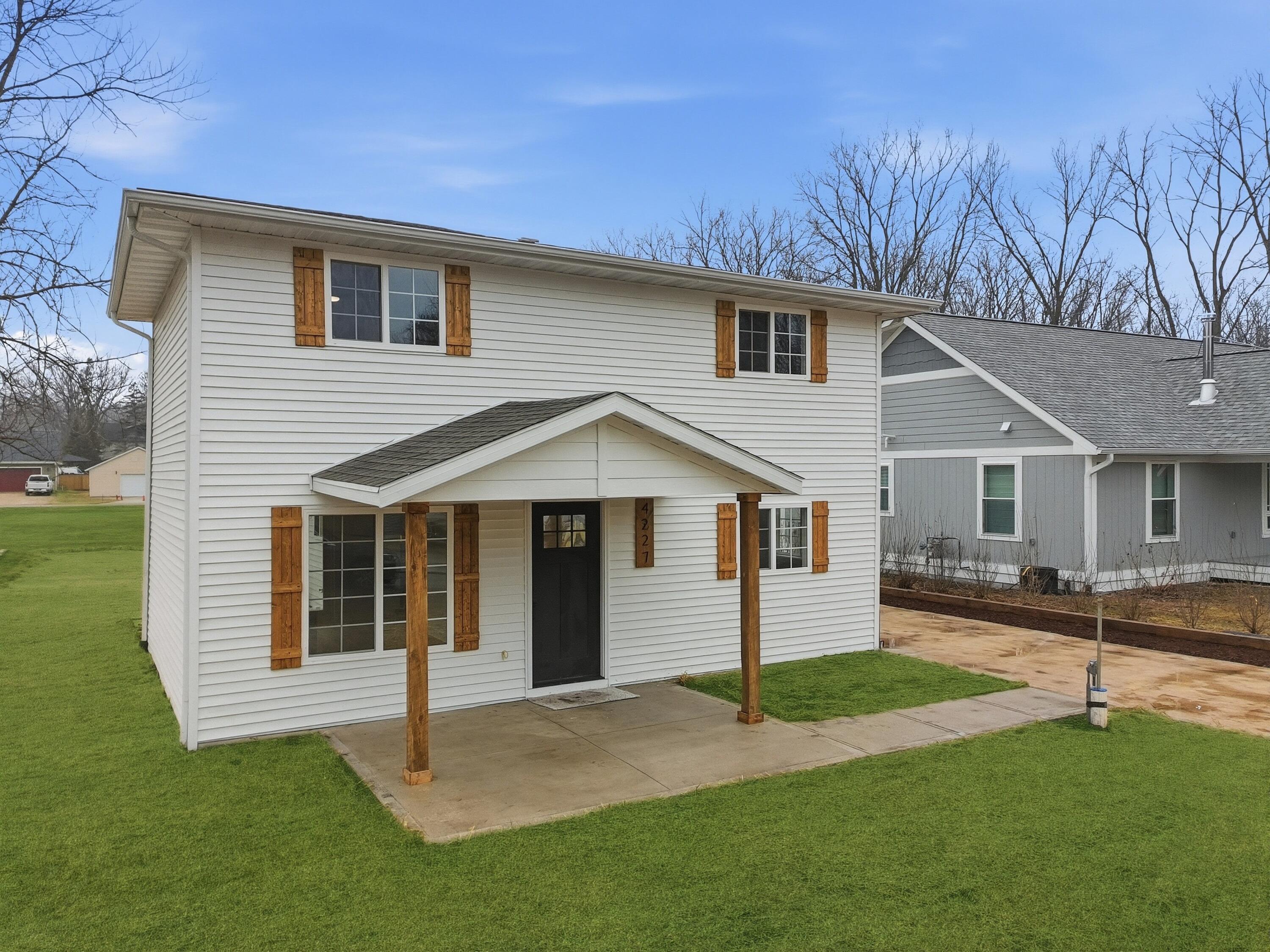 4227 Chestnut Street Delavan, WI 53115 - Photo 1 of 17 Front