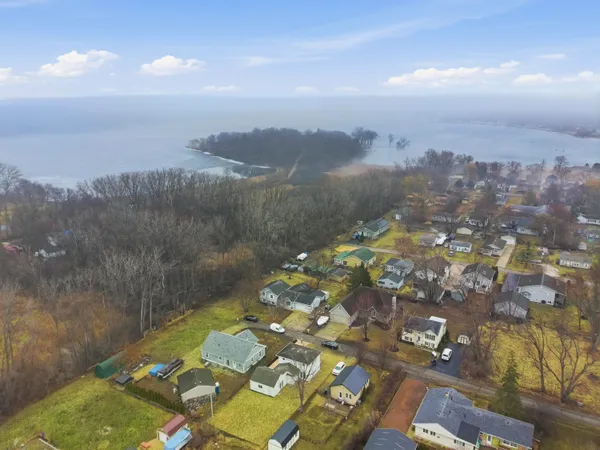 $495,000 | 4227 Chestnut Street, Delavan, WI 53115