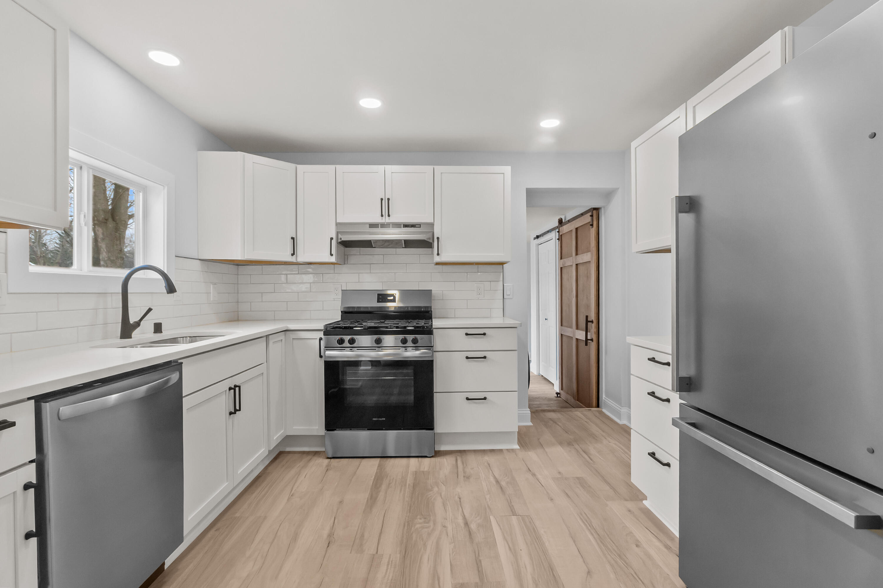 4227 Chestnut Street Delavan, WI 53115 - Photo 4 of 17 Kitchen