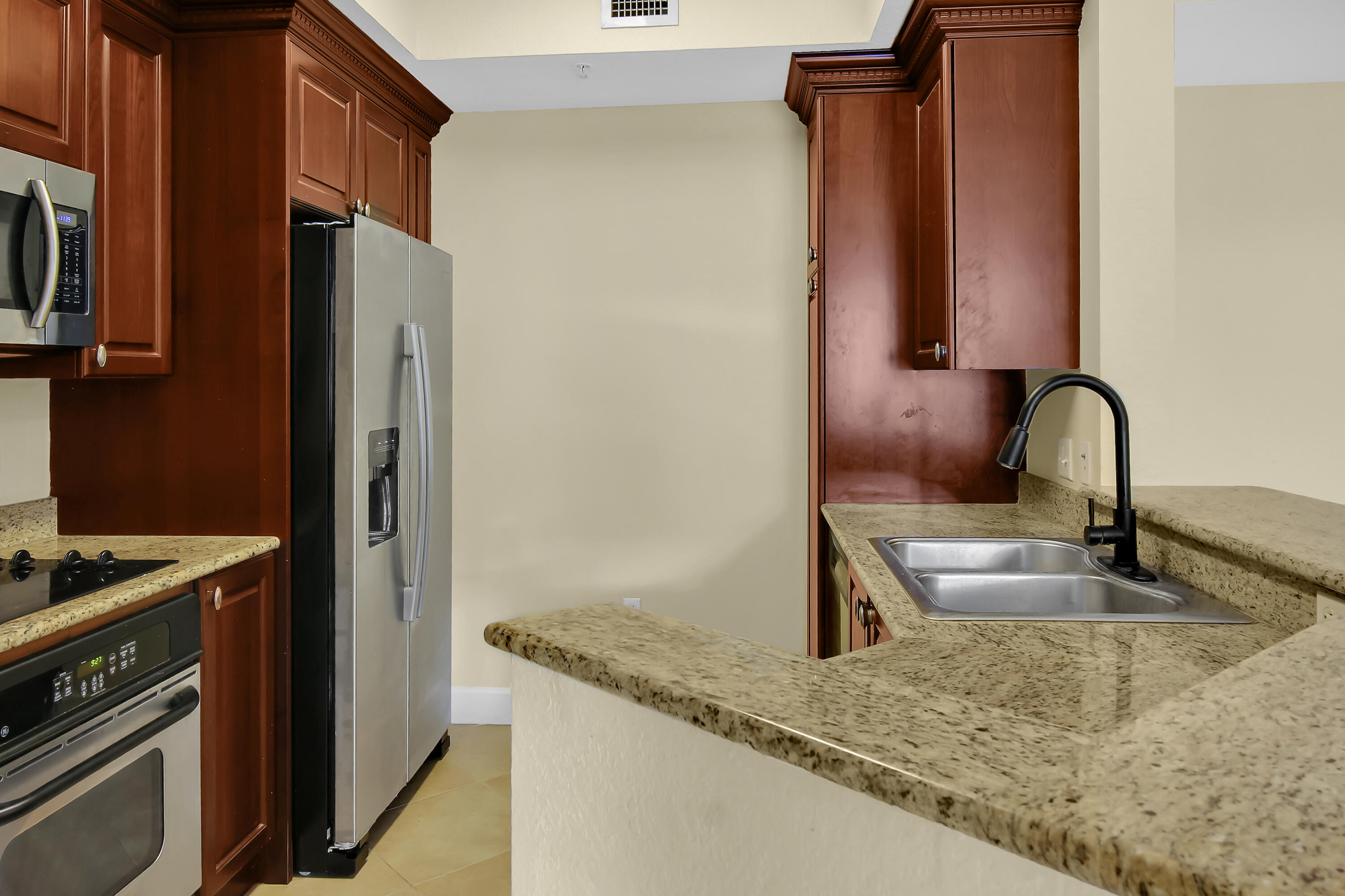 1690 Renaissance Commons Boulevard, Unit 1212 Boynton Beach, FL 33426 - Photo 5 of 28 _MG_0977