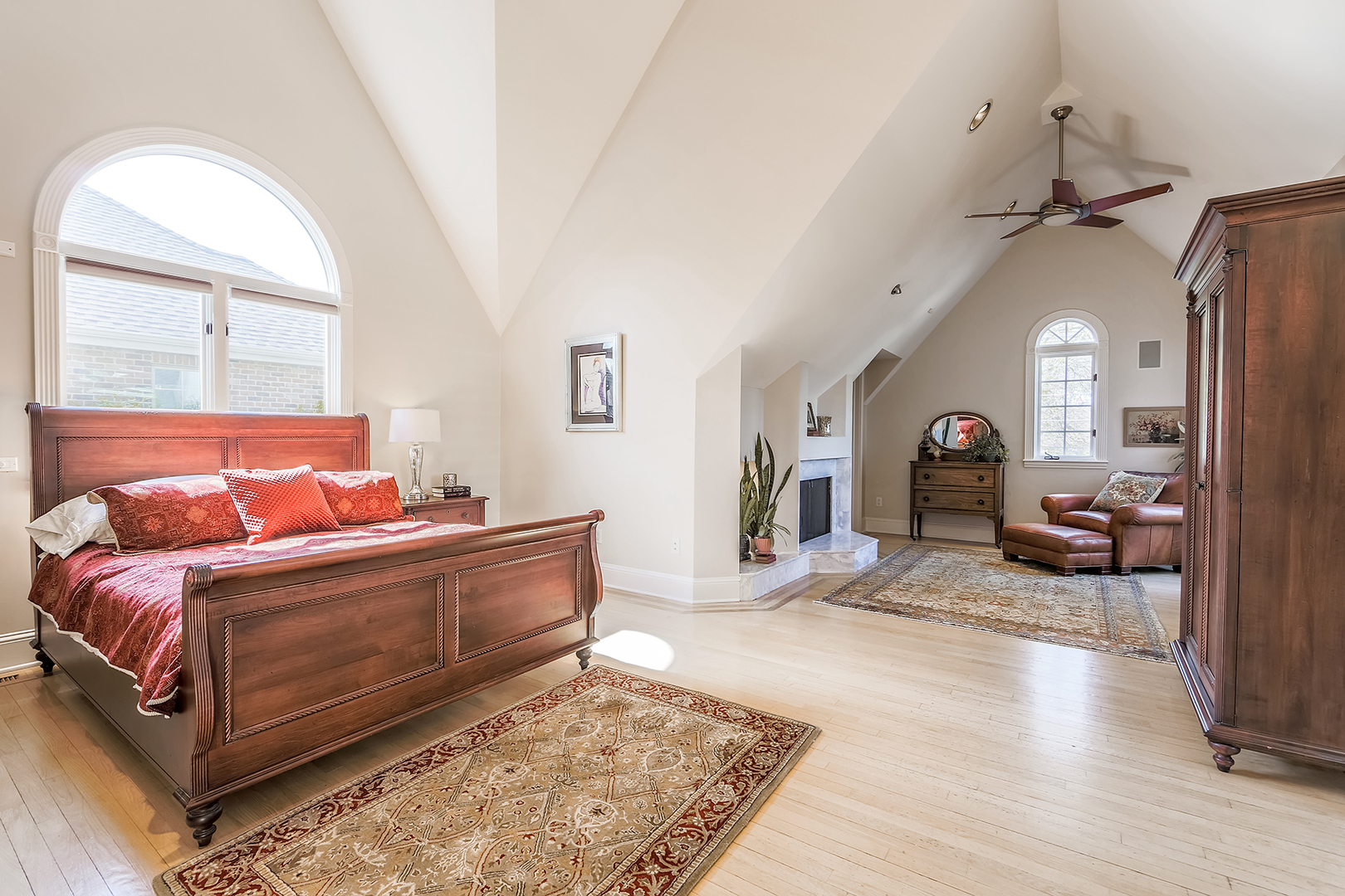 212 Stanley Avenue Park Ridge, IL 60068 - Photo 19 of 33 a bed room with a bed and a couch
