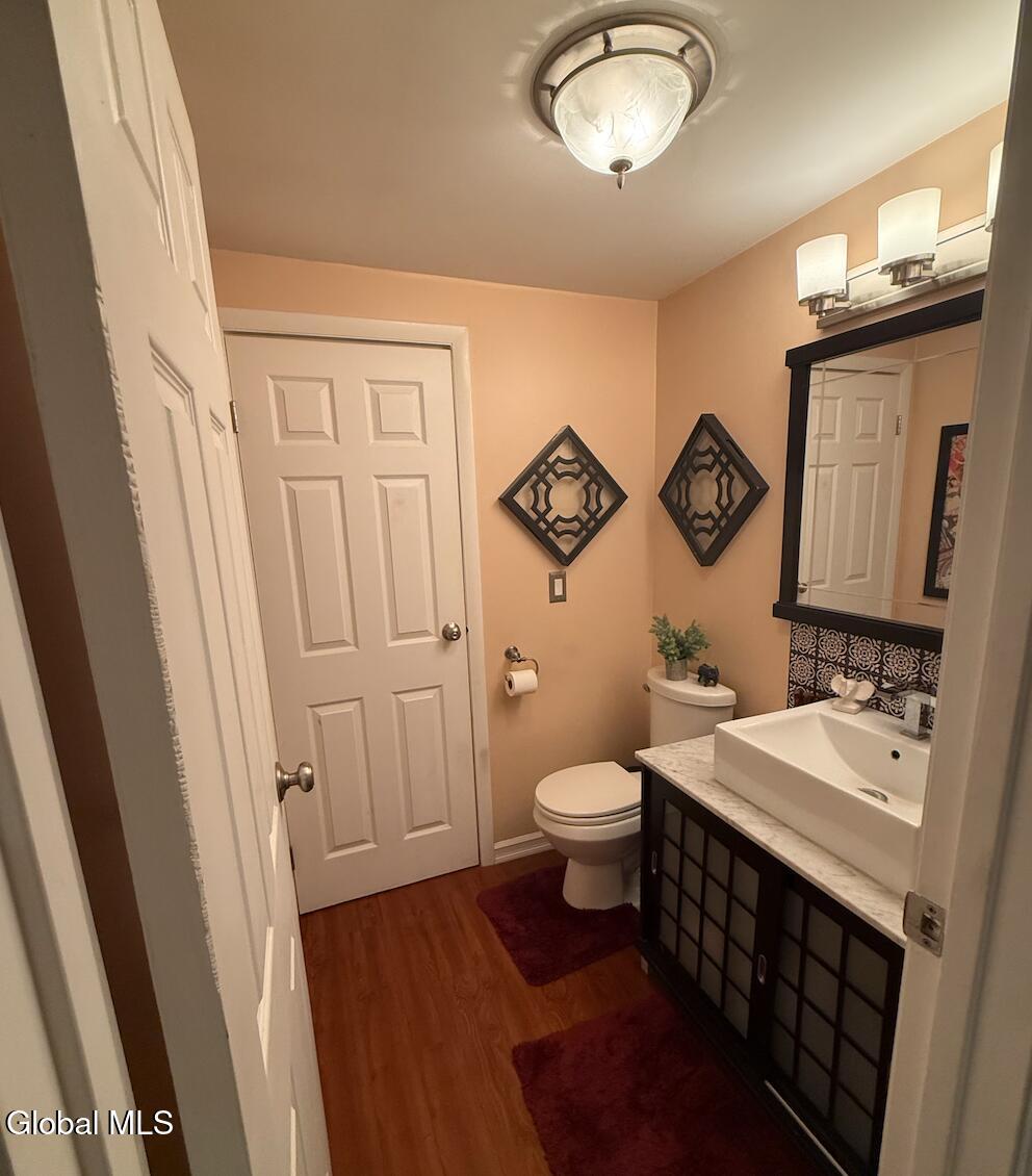 109 Thimbleberry Road Ballston Spa, NY 12020 - Photo 12 of 63 Screen Shot 2025-12-03 at 3.20.21 PM