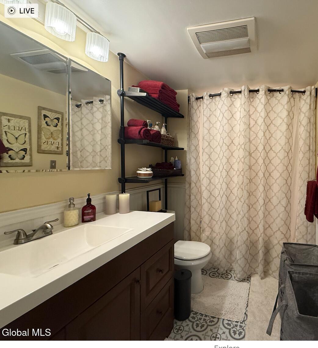 109 Thimbleberry Road Ballston Spa, NY 12020 - Photo 28 of 63 Screen Shot 2025-12-03 at 3.51.47 PM