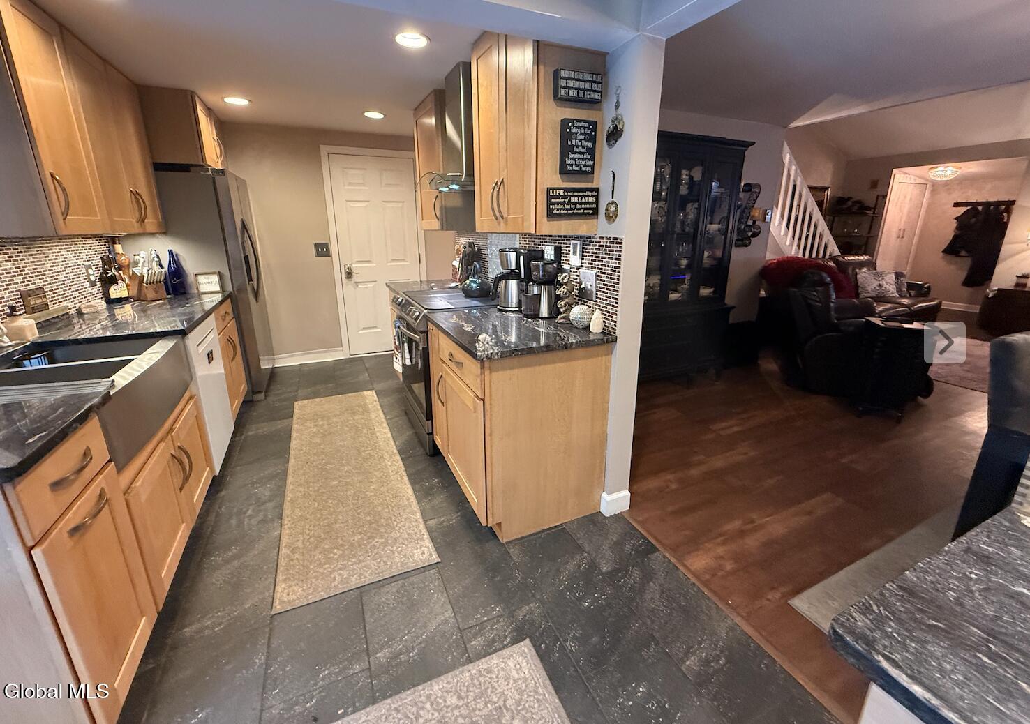 109 Thimbleberry Road Ballston Spa, NY 12020 - Photo 44 of 63 Screen Shot 2025-12-03 at 3.18.06 PM