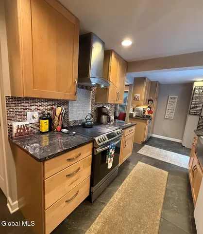 $335,000 | 109 Thimbleberry Road, Ballston Spa, NY 12020