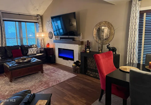 $335,000 | 109 Thimbleberry Road, Ballston Spa, NY 12020