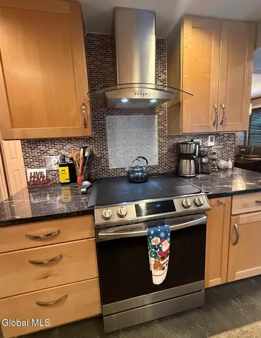 $335,000 | 109 Thimbleberry Road, Ballston Spa, NY 12020