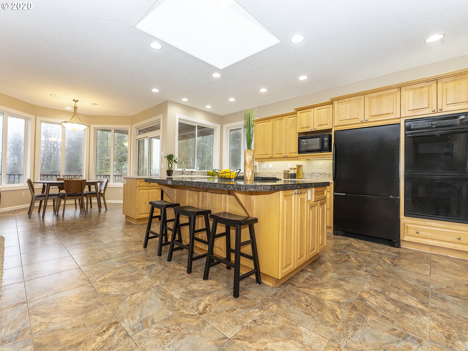 11732 Northwest Laidlaw Road Portland, OR 97229 - Photo 13 of 32 Gallery Image 13