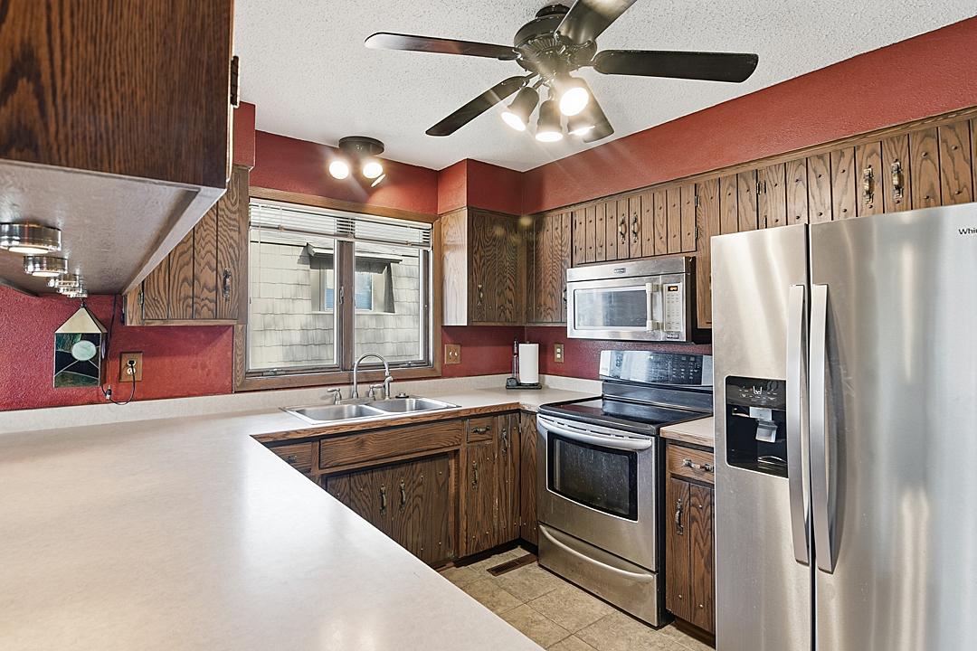 1773 Wildwood Road St. Cloud, MN 56303 - Photo 4 of 34