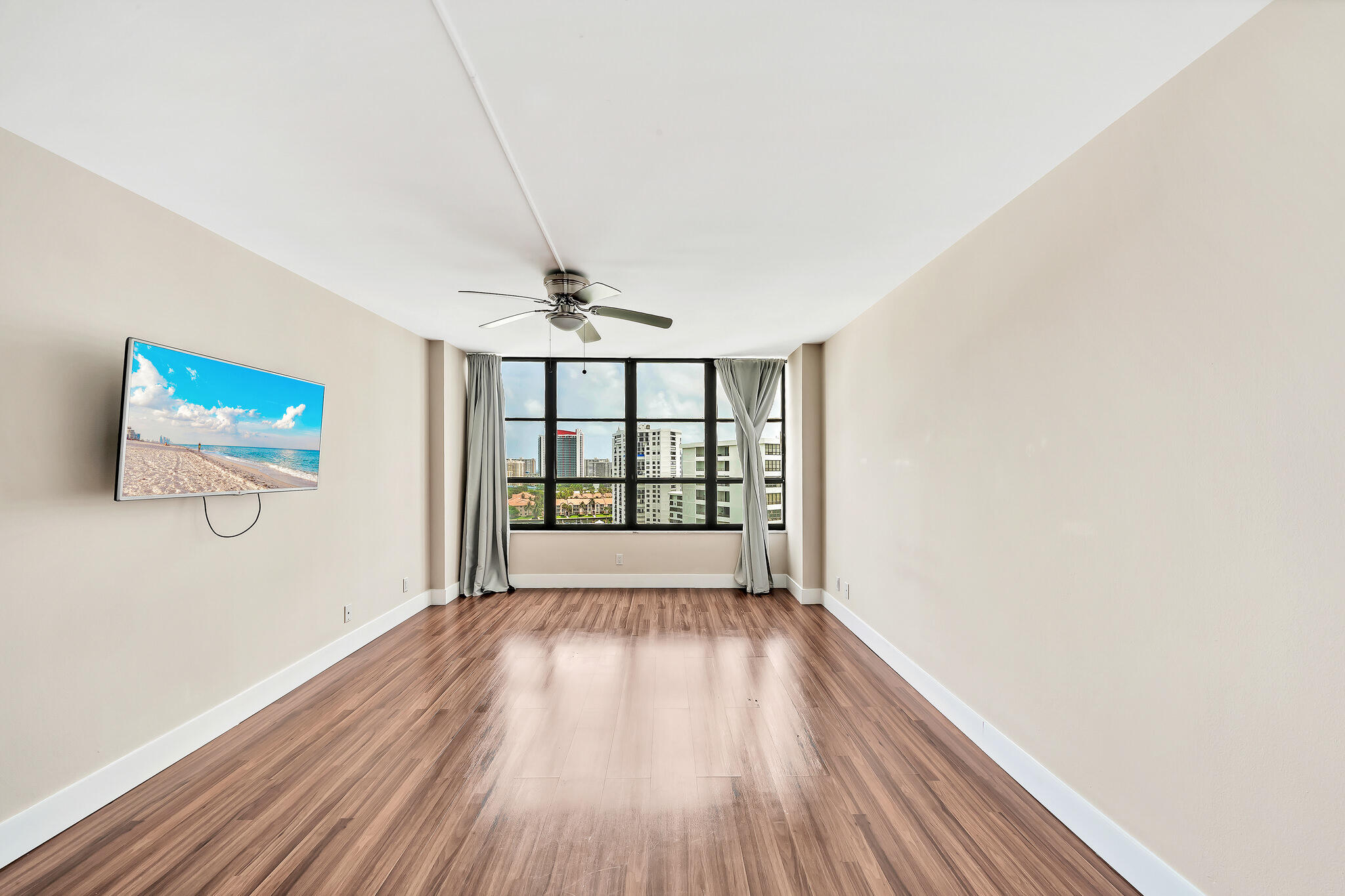 600 Three Islands Boulevard, Unit 1418 Hallandale Beach, FL 33009 - Photo 19 of 37 8 Primary Bedroom