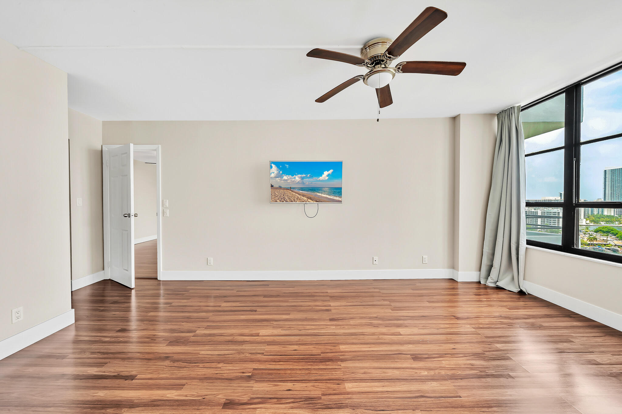 600 Three Islands Boulevard, Unit 1418 Hallandale Beach, FL 33009 - Photo 20 of 37 10 Primary Bedroom