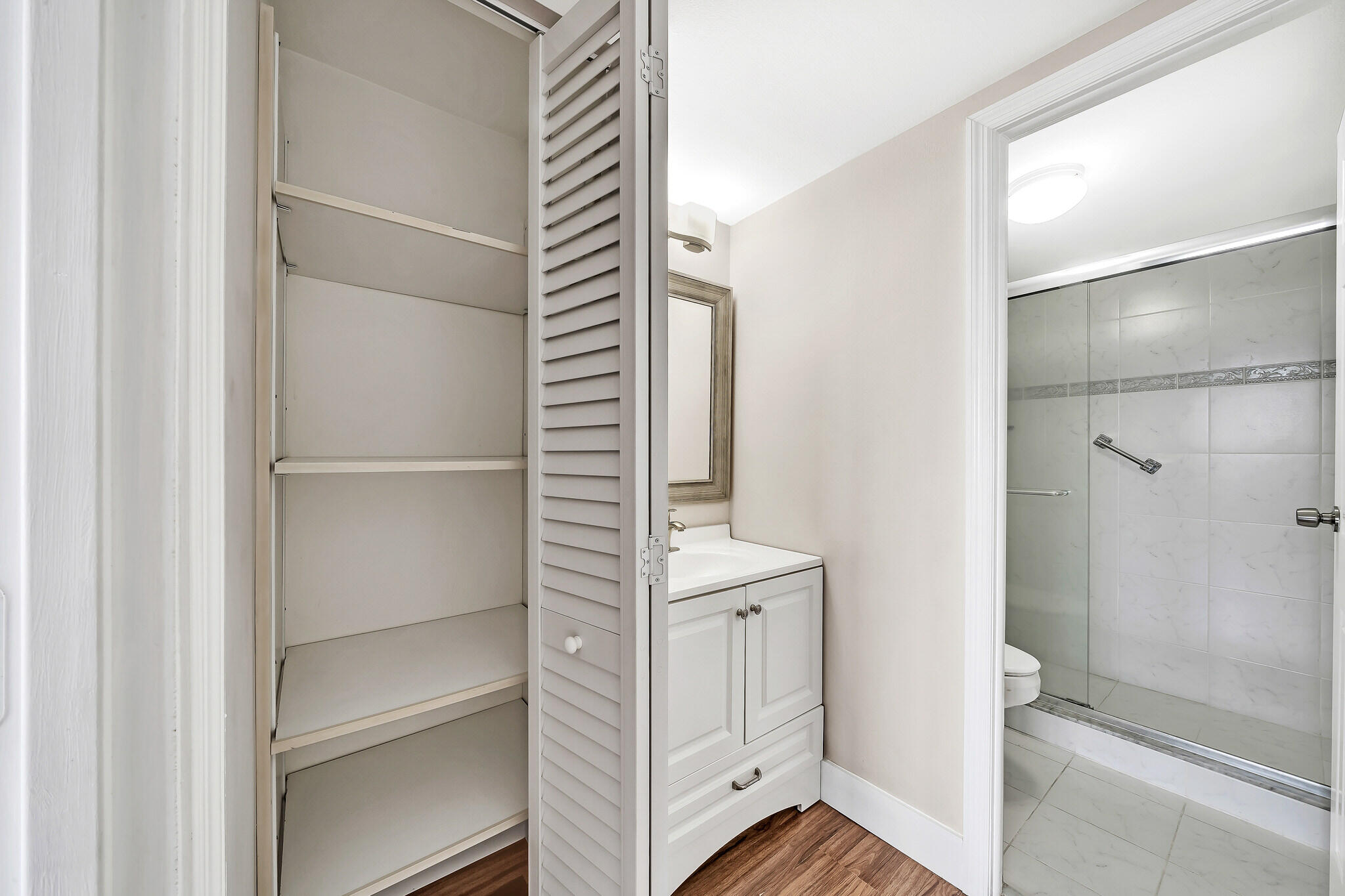 600 Three Islands Boulevard, Unit 1418 Hallandale Beach, FL 33009 - Photo 22 of 37 7 Primary Bathroom (1)