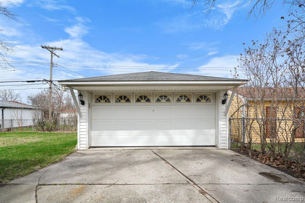 18722 Champaign Road Allen Park, MI 48101 - Photo 31 of 32 Gallery Image 31