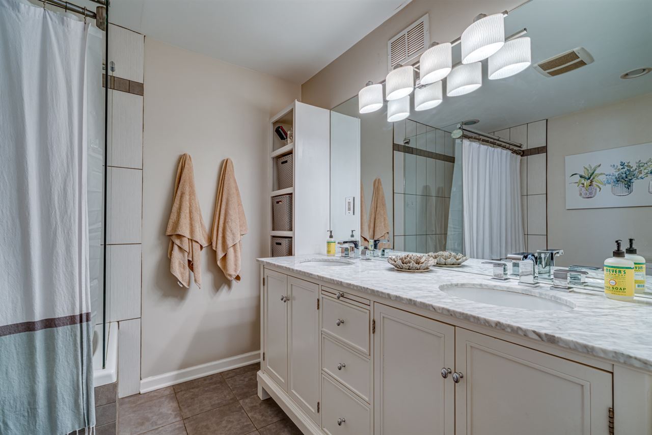 5261 Sea Isle Road Memphis, TN 38117 - Photo 16 of 25 Gallery Image 16