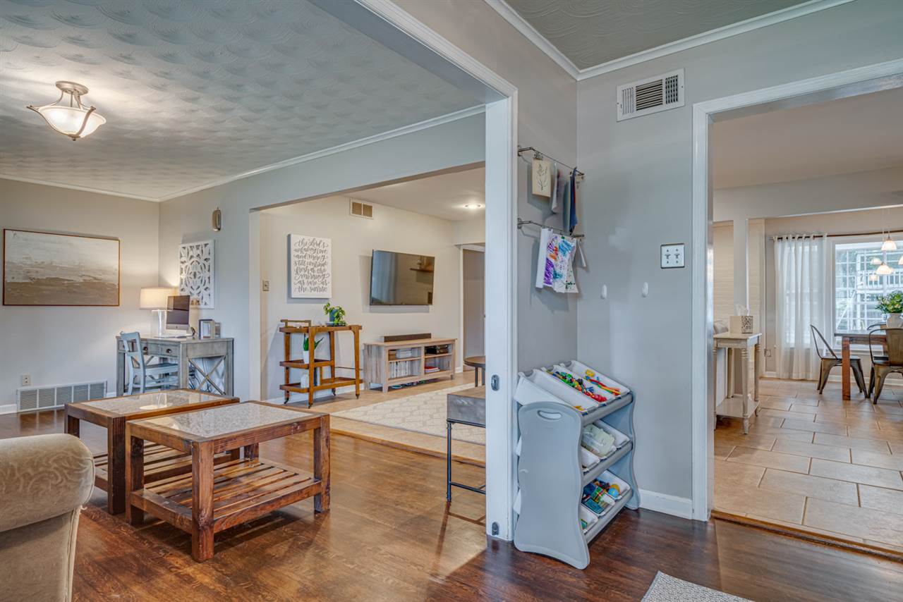 5261 Sea Isle Road Memphis, TN 38117 - Photo 7 of 25 Gallery Image 7