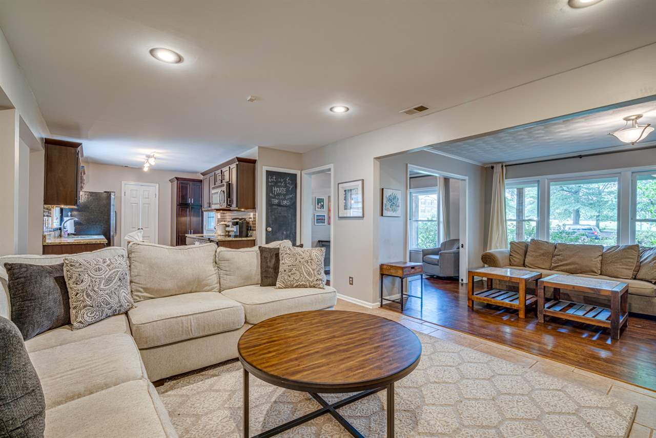 5261 Sea Isle Road Memphis, TN 38117 - Photo 9 of 25 Gallery Image 9