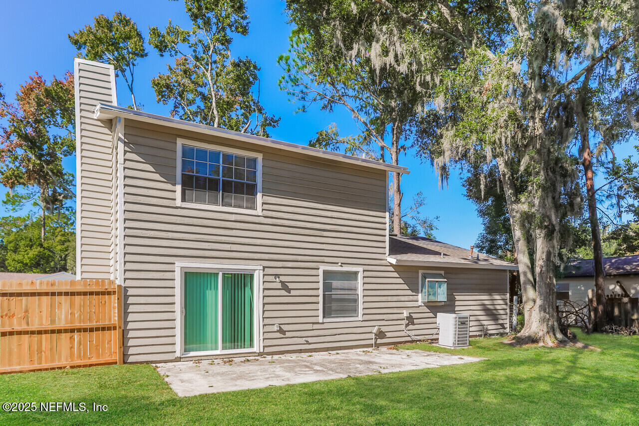 11569 West West Ride Drive Jacksonville, FL 32223 - Photo 17 of 19 large-Rear View-14920258